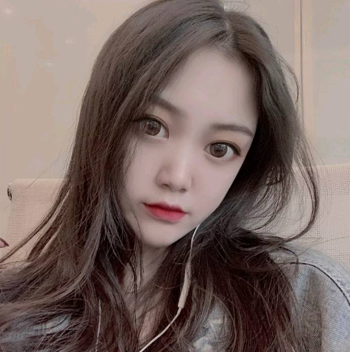 大胸屁股翘的妹妹，后入超棒gj